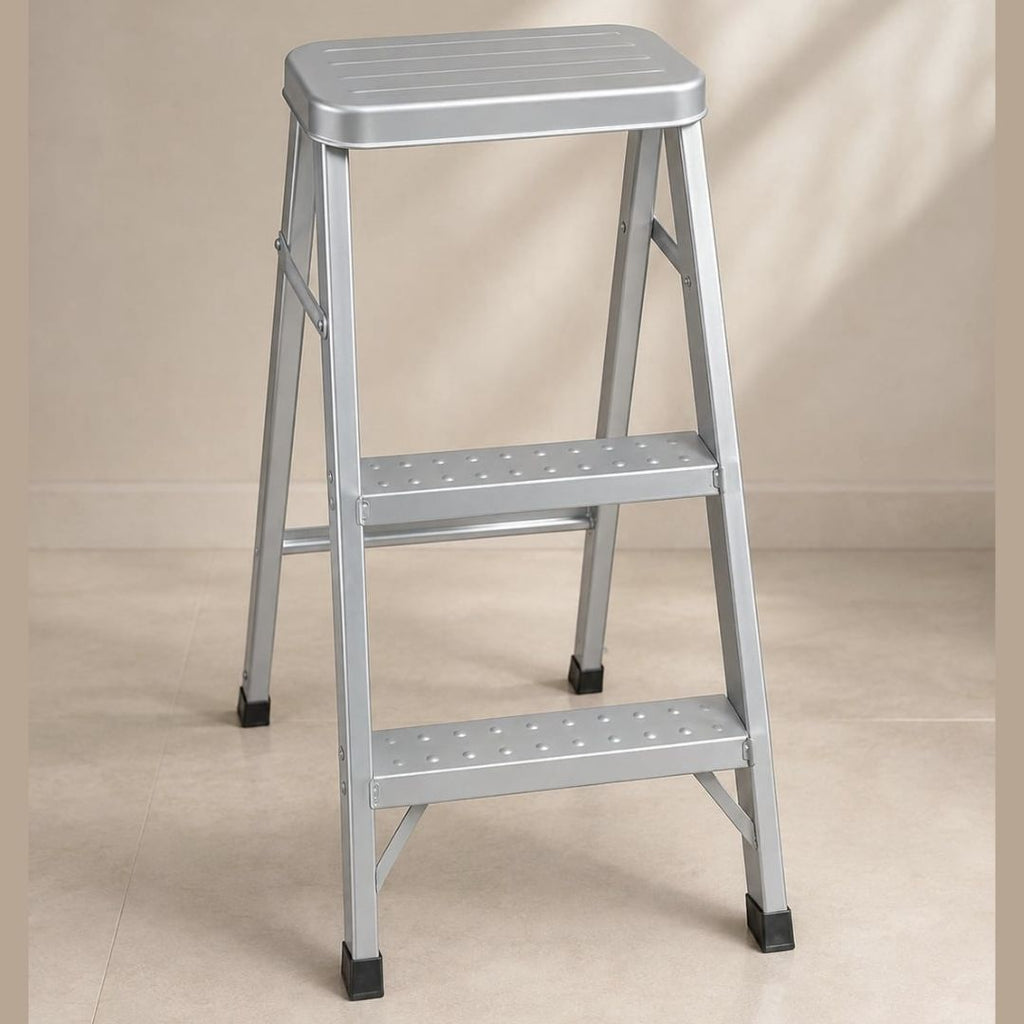 Heavy-Duty Anti-Slip 3 Feet Foldable Iron Step Ladder