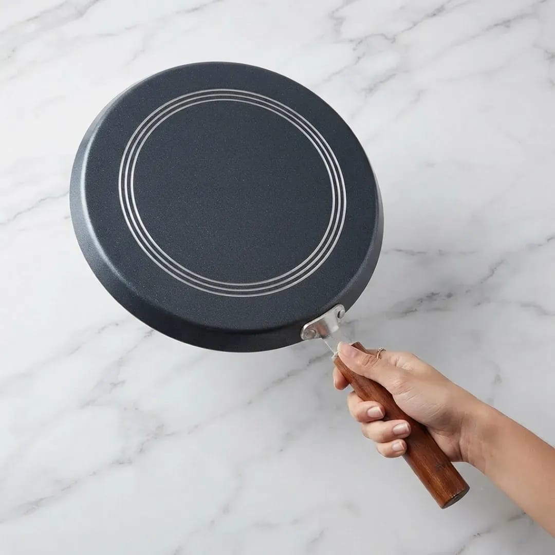 Non-Stick Aluminum/Silver Hot Plate, Deep Tawa With Wooden Handle